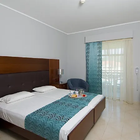 Golden Sun - Adults Only 4*